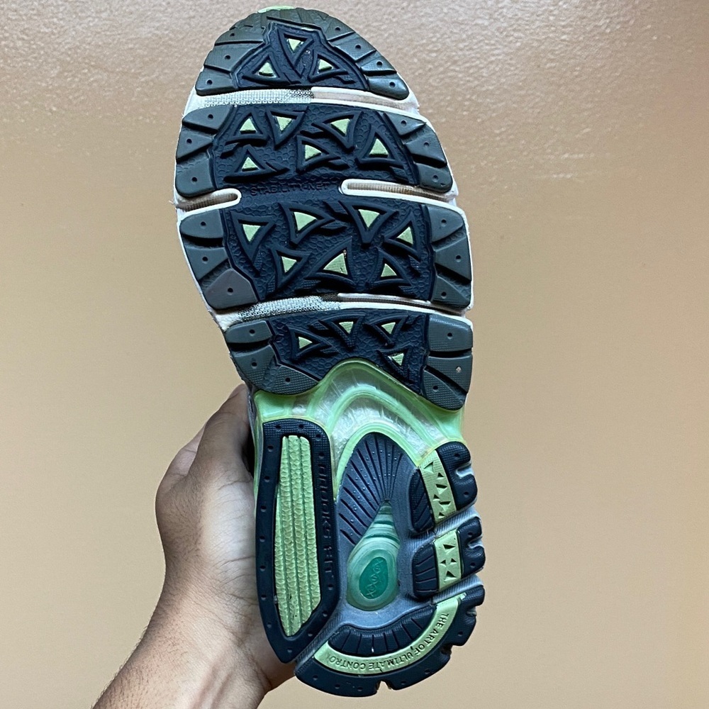 Vintage Brooks Ariel 11 Women’s Running Sneakers “Gray Mint Green White” Sz 6.5 - Picture 15 of 17